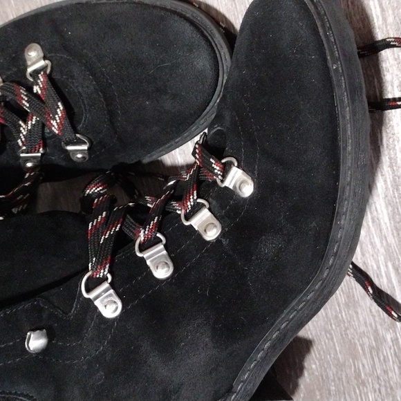 Sam Edelman black suede hiking style boots. Size 7 - Picture 4 of 11